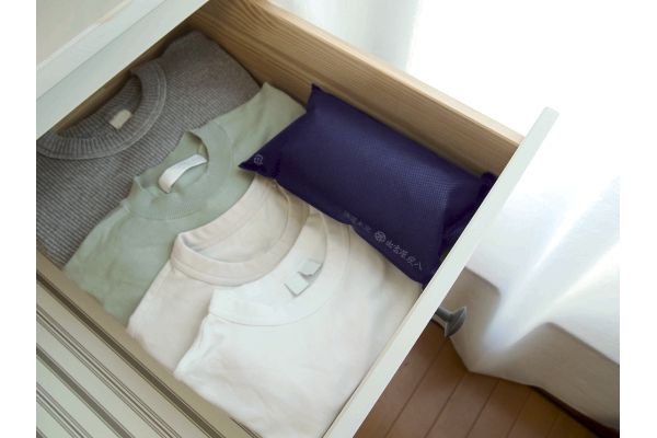調湿木炭　炭八