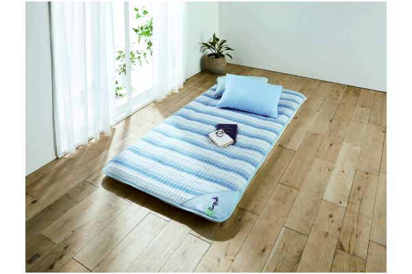 saraco綿しじら刺繍入り敷きパッド　シングル
