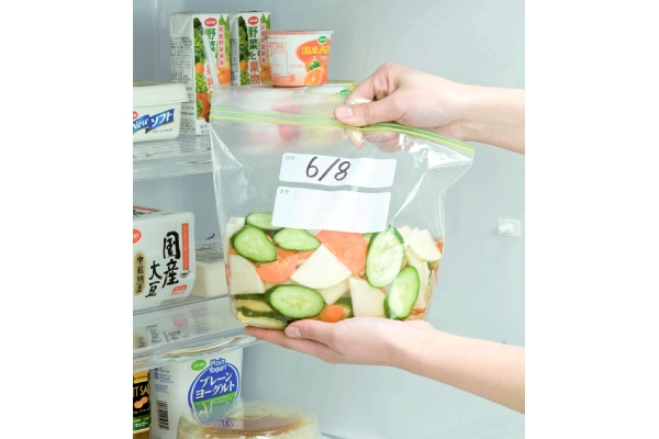 冷凍用マチ付きツインチャック袋（メモ欄付）