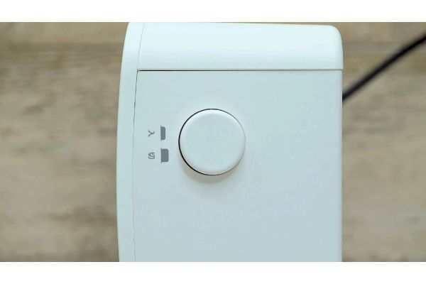セラミックファンヒーター