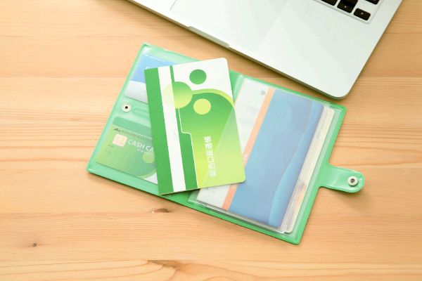 通帳・カードシールドケース ブック型