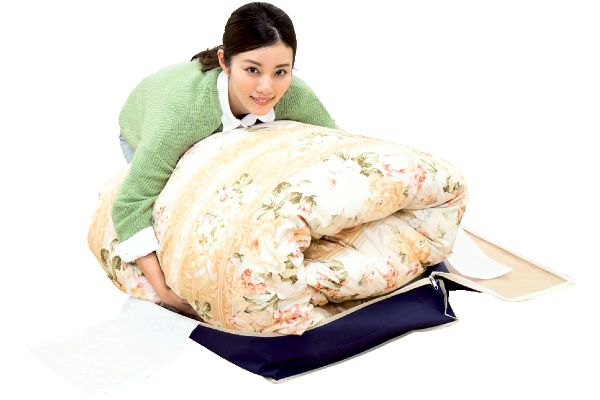 羽毛布団を小さく収納するケース