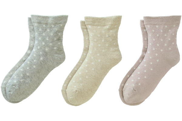 内側シルク　ゴムなしドット柄ソックス