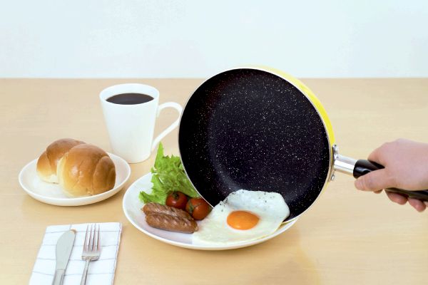 カナリヤマーブルフライパン