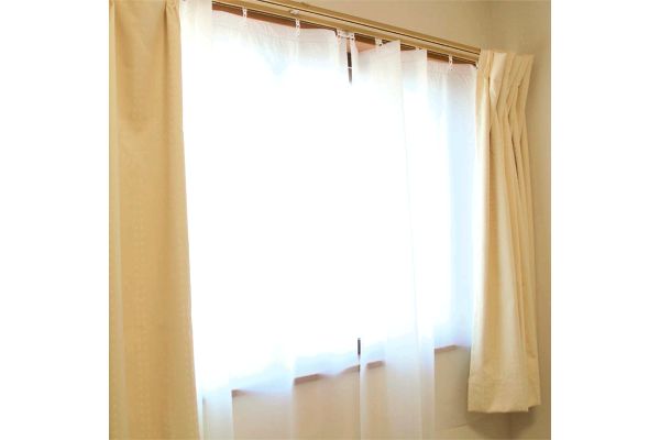 冷気防止保温カーテン （２枚入）１００×１４０cm