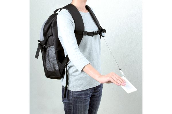 【ネット限定】リュックのズレ落ちストッパー　　コードリール付　ブラック