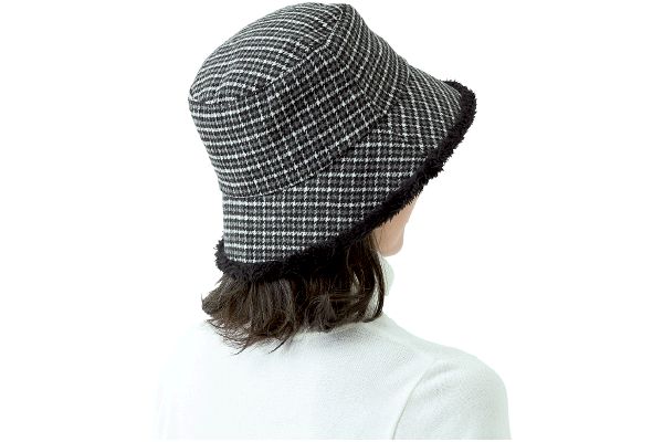 【ネット限定】内側シャギーの暖かツイード調帽子　　ブラック系