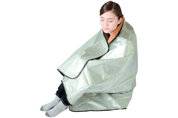 ４層構造防災ブランケット・ポーチ付き