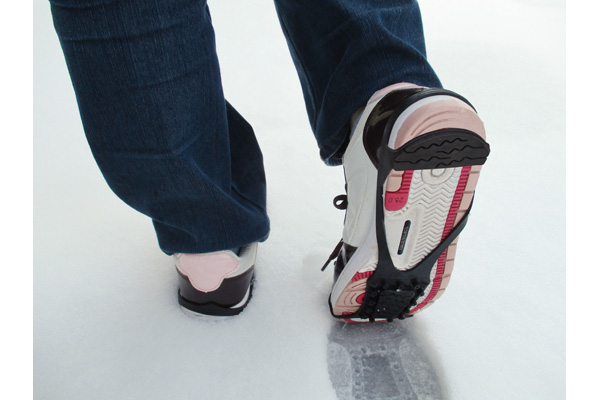 スタッドレス・スパイク