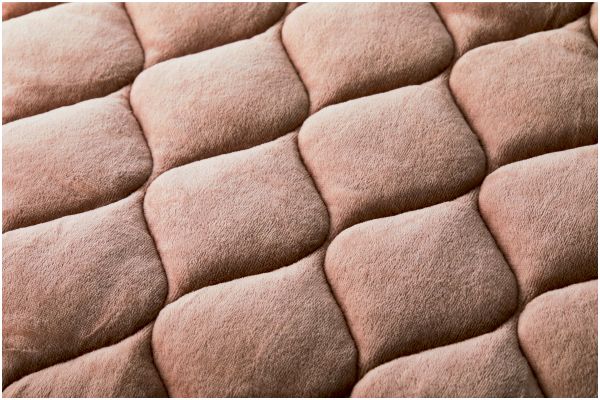 ふわとろタッチ綿毛布敷きパッド　シングル１００×２０５ｃｍ