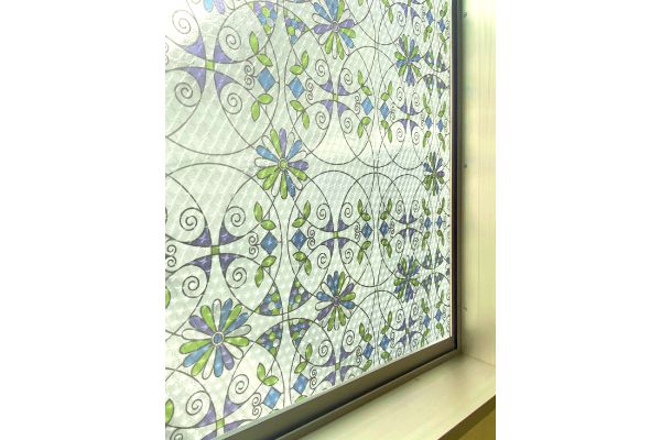 水で貼れる！　結露防止シート　ステンドグラス調