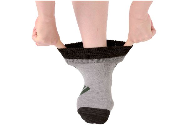 [アディダス]ゆったり切替ソックス