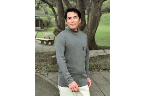 あったか起毛ポケット付ロングＴシャツ