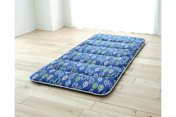 軽量コンパクト敷きふとん