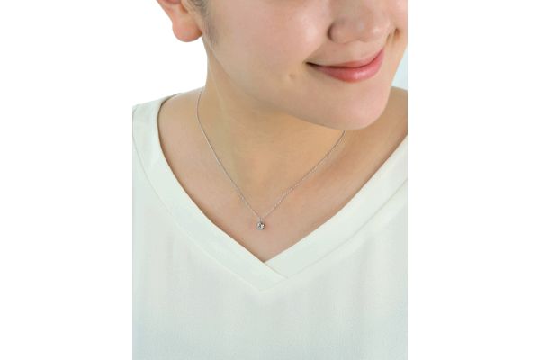 ホワイトトパーズペンダント