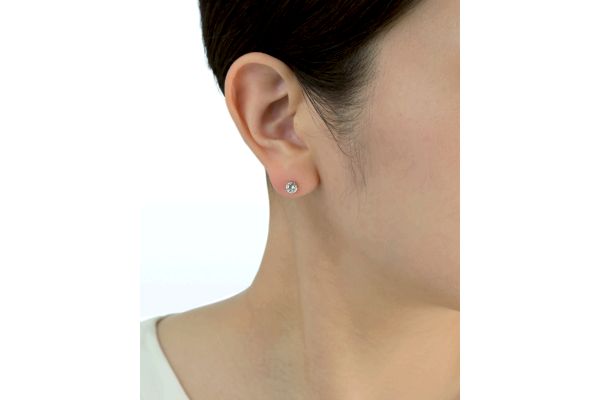 ホワイトトパーズピアス