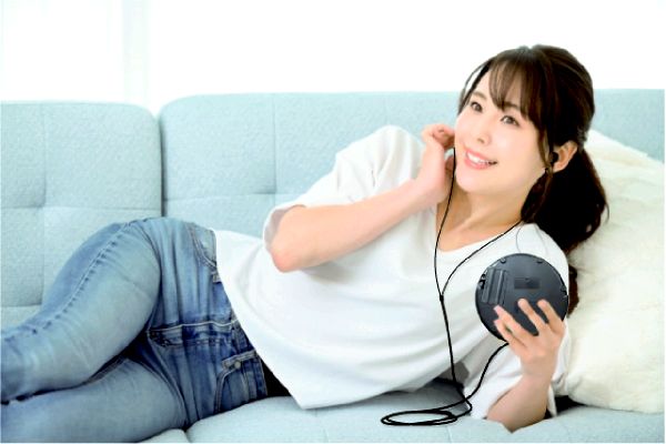 ＦＭラジオが聴ける　ポータブルＣＤプレーヤー