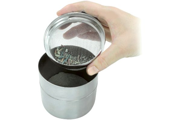 お椀型　香炉の灰ふるい