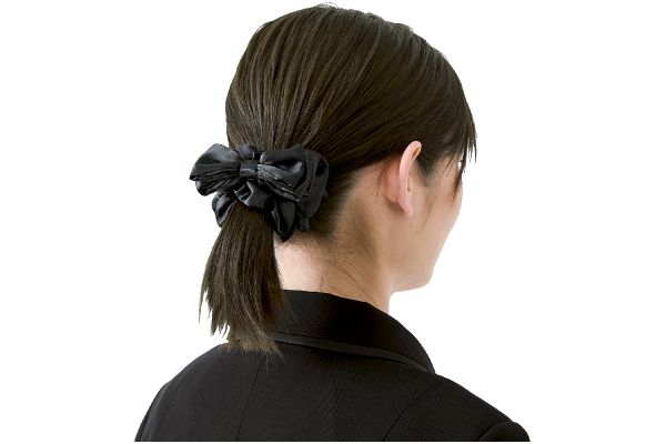 大きく開くフォーマルジャカードバッグ