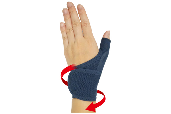 水仕事にも使えるメッシュの手首サポーター （ネイビー）左手用