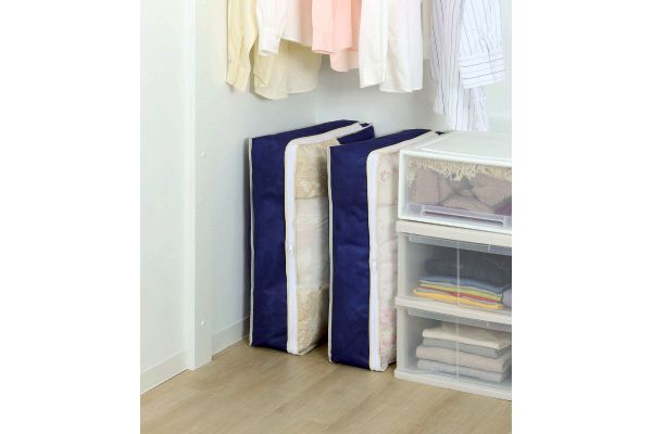 羽毛布団を小さく収納するケース