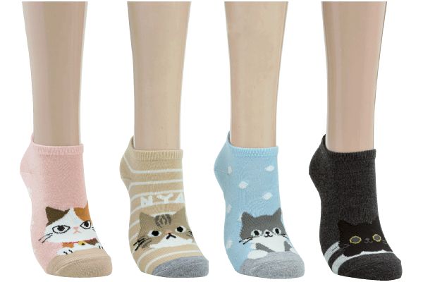 ねこ柄スニーカー丈ソックス