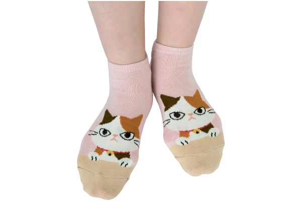 ねこ柄スニーカー丈ソックス
