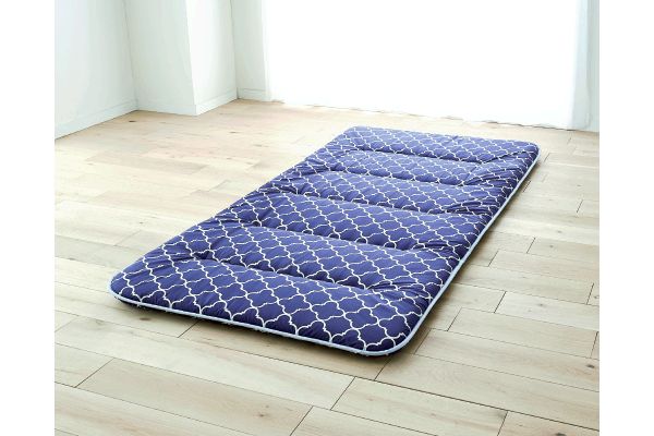 軽量コンパクト敷きふとん