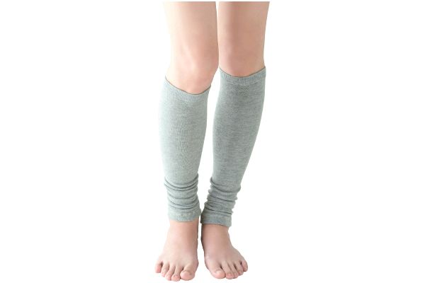 モノトーンレギンス風ウォーマー