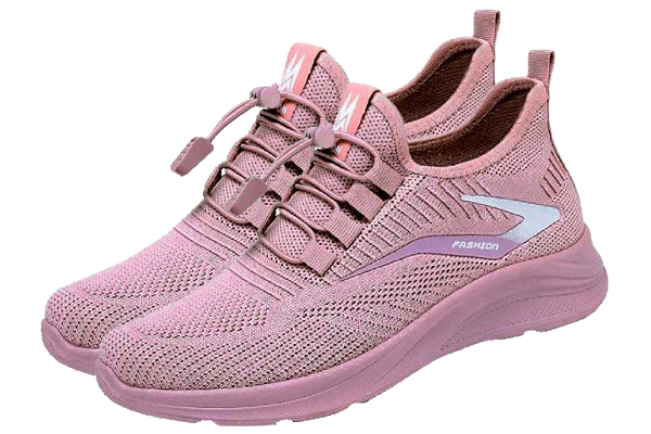 結ばないメッシュスニーカー