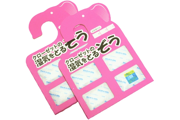 クローゼットの湿気をとるぞう