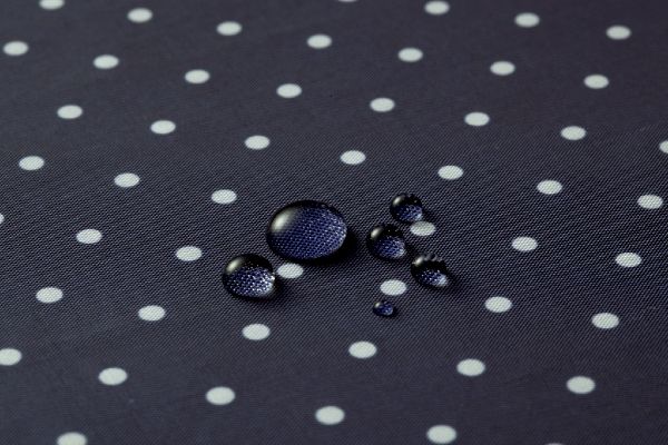 すっぽり被せるマルチレインカバー