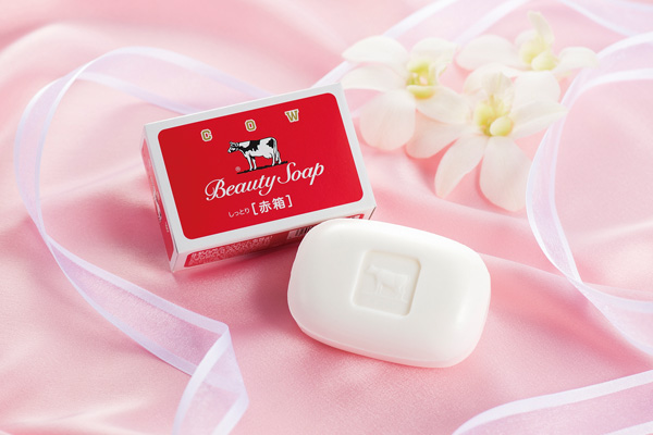 牛乳石鹸　赤箱