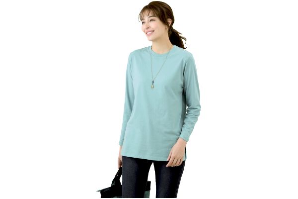 ベーシックな長袖Ｔシャツ