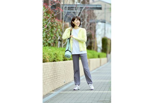 細見せラインのベストパンツ