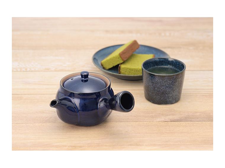 【ネット限定】万古焼　茶葉が広がる青釉急須
