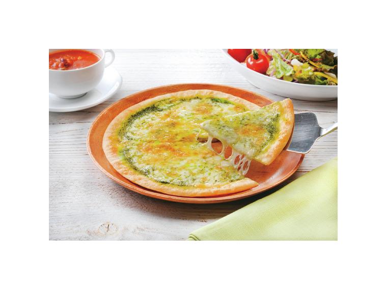 【ネット限定】国産小麦粉のジェノベーゼピッツァ〈兵庫県産バジル〉