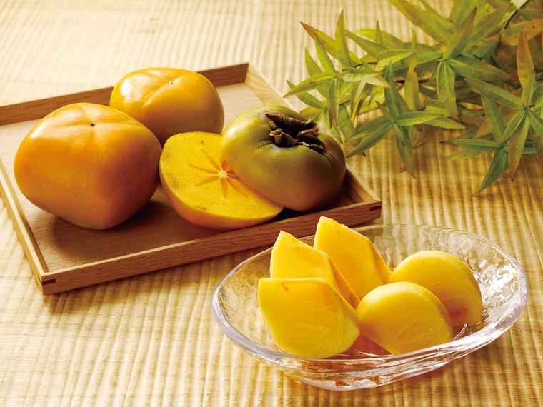 柿(たねなし) 700g（3〜5玉）
