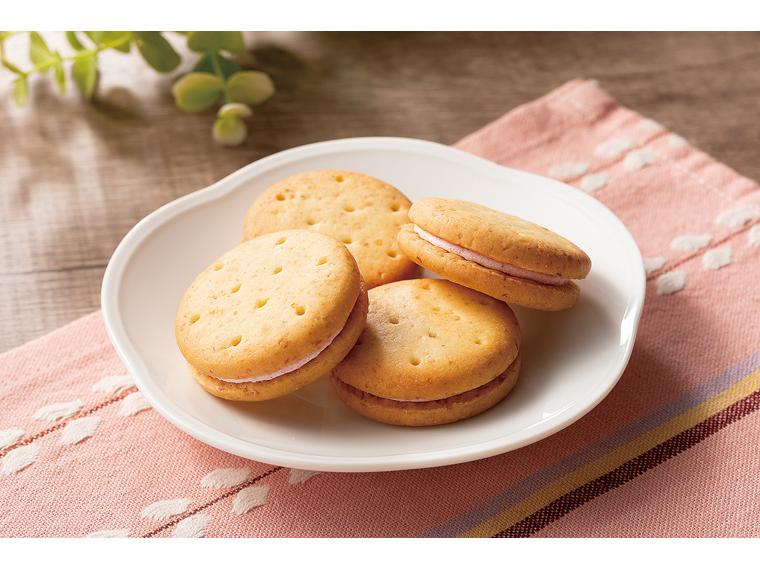 全粒粉入り　あまずっぱいいちごミルクサンド 141g（個包装込み）