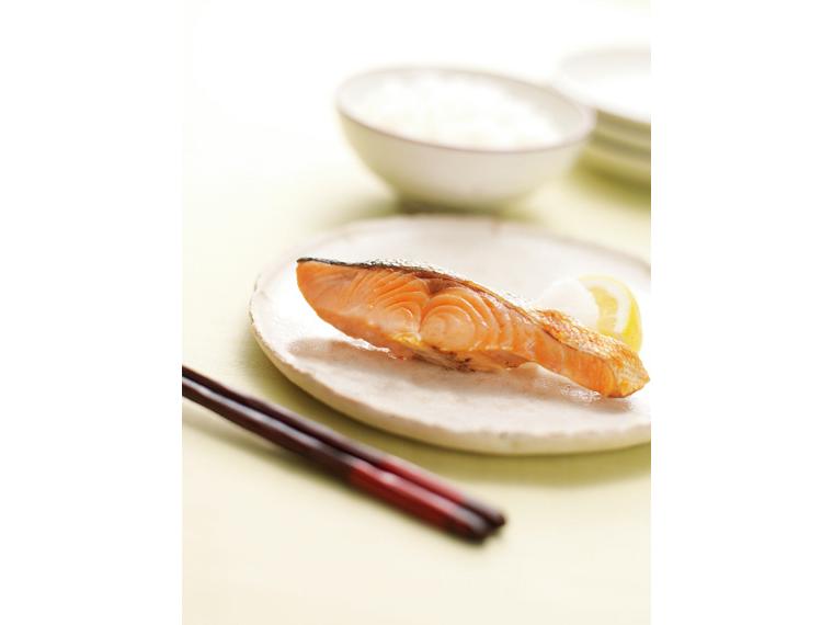 東都北海道枝幸産塩秋鮭切身（甘口） 2切120g