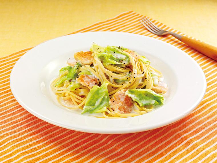 東都秋鮭の便利カット（皮とり） 160g（6〜8切）