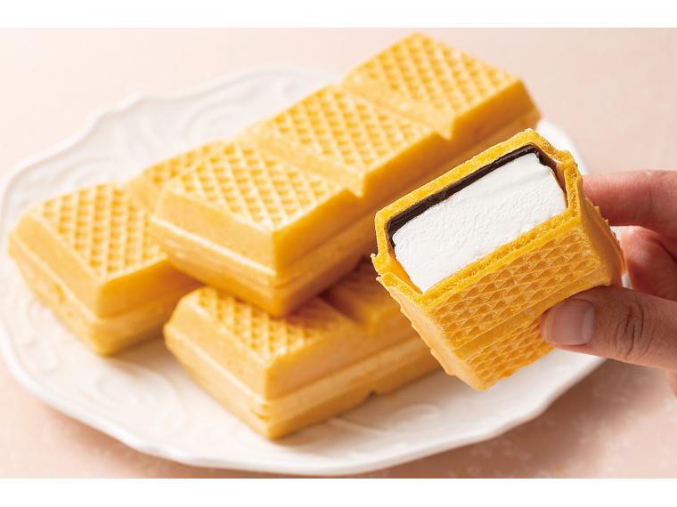 チョコ入り　バニラモナカ 110ml×4