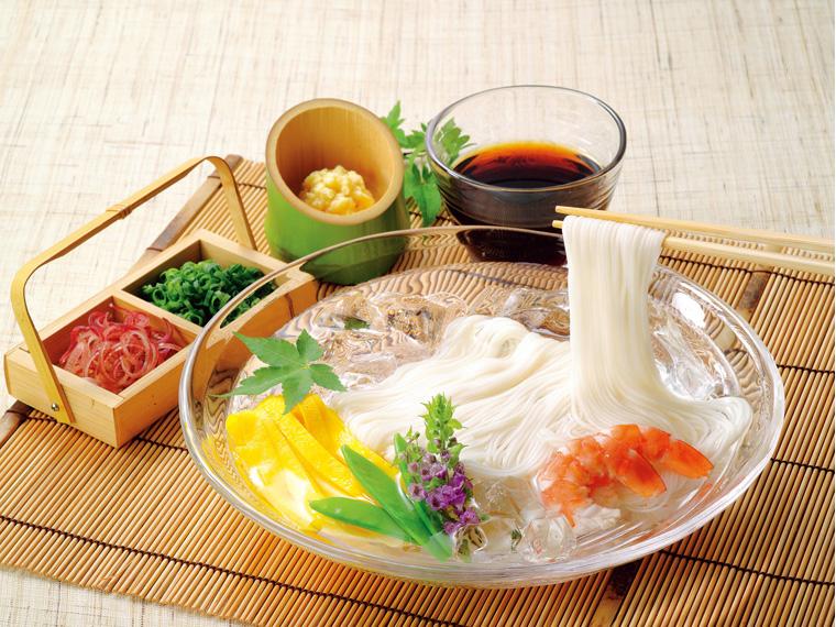 東都坂利さんの手延素麺 900g（18束）