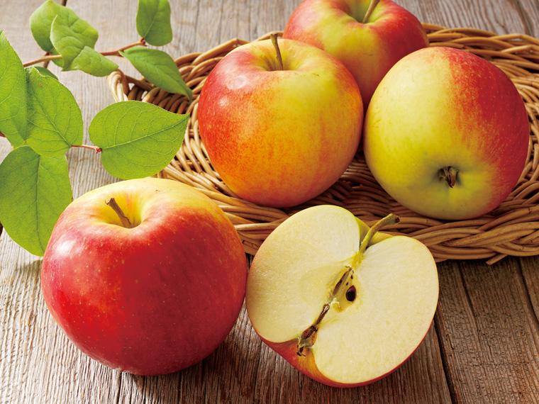 葉とらず無袋りんご（ふじ）大袋 1.2kg（4〜6玉）