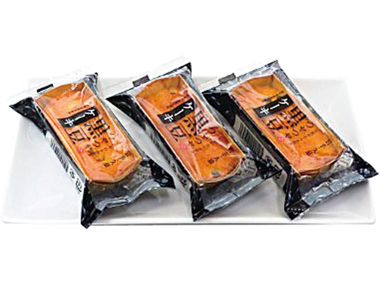 つやつや黒豆ケーキ 3個