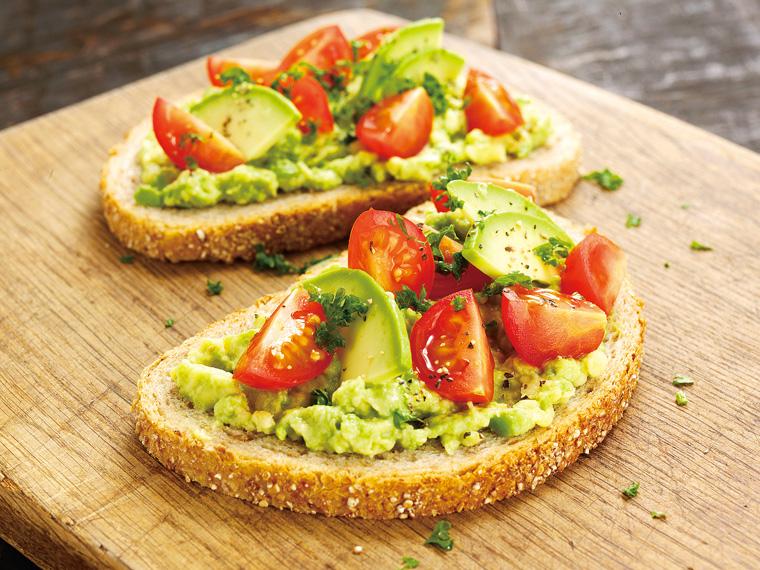 無無アボカド 1玉（120g）