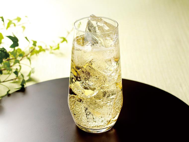 サントリーウイスキー　角瓶 700ml