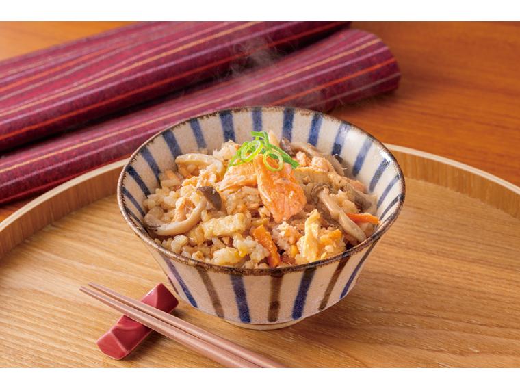 骨まで食べられる　銀鮭中骨水煮缶 150g×24