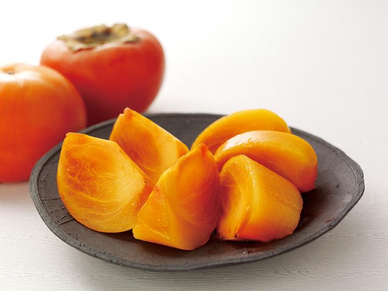 柿(たねなし) 700g（3〜5玉）